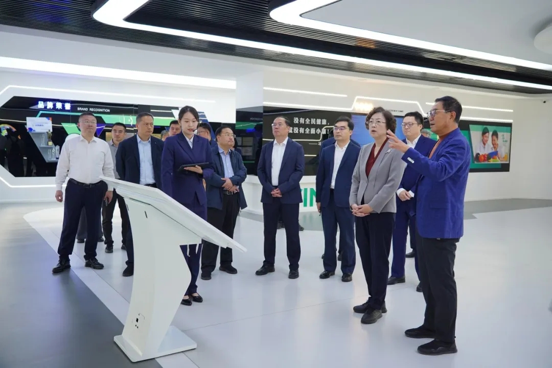 青島市委副書記、市委統(tǒng)戰(zhàn)部部長張惠一行蒞臨文達通股份調(diào)研指導(dǎo)
